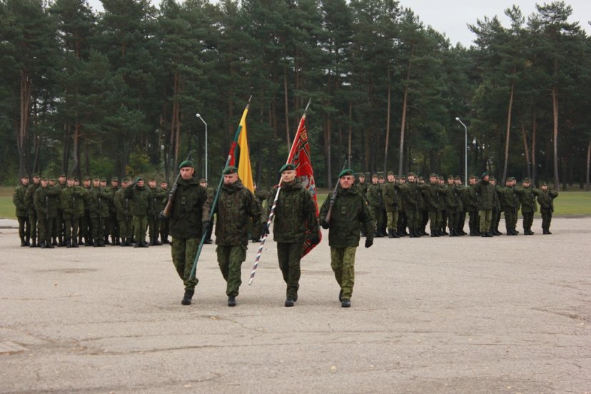 Jonušo Radvilos mokomasis pulkas mini 15-ąsias įkūrimo metines