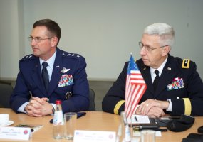 Sausumos pajėgų štabe lankėsi Jungtinių Amerikos Valstijų Pensilvanijos nacionalinės gvardijos... - 2