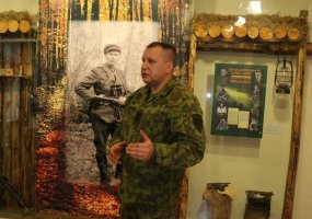 Mindaugo bataliono kariai dalyvavo parodos atidaryme - 1