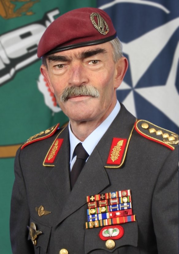 NATO is the most efficient security team in the world, General Hans-Lothar Domröse says 