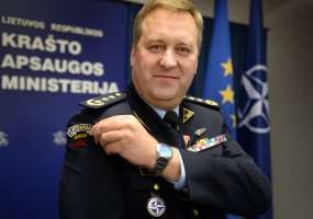 Į atsargą išlydėtas plk. Artūras Leita - 2