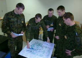 Kovinės inžinerinės paramos vadovo kursas užbaigs Juozo Lukšos mokymo centro 2013 m. mokymų ciklą - 3