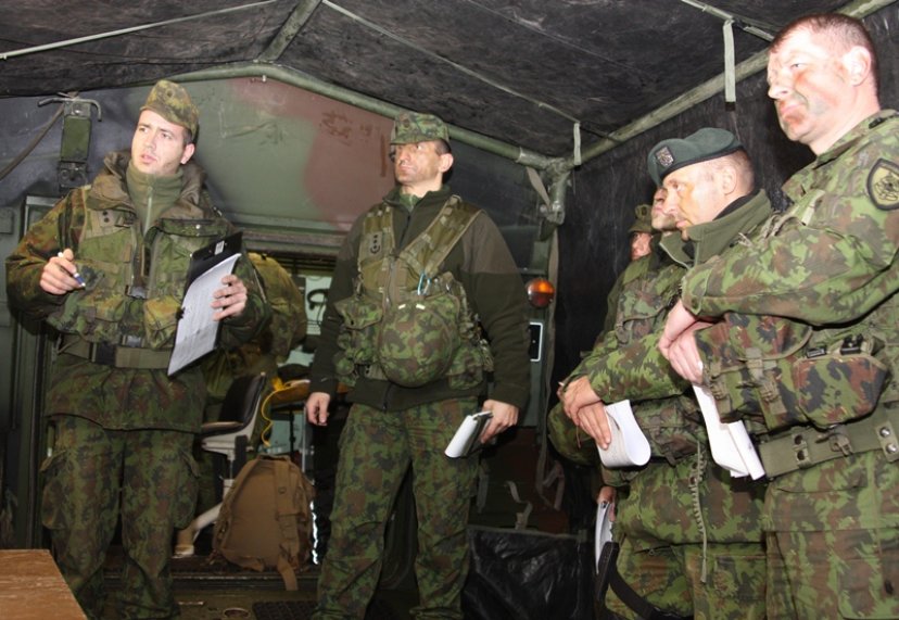 Brigados „Geležinis Vilkas“ padaliniai pasitikrino savo gebėjimus valdyti ir planuoti mūšį
