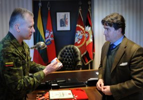 Ambassador of the Order of Malta thank the Lithuanian Armed Forces for supporting the impoverished  - 1