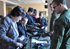 Brigados „Geležinis Vilkas“ kariai  narystės NATO 10-metį minėjo kartu su visuomene  - 3