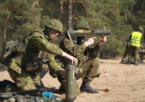 Kariai savanoriai dalyvauja granatsvaidininko kurse  - 1
