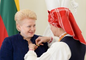 LR Prezidentė susitiko su Birutiečių draugijos atstovėmis - 3