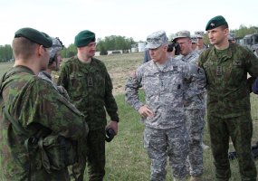 Rukloje lankėsi JAV Sausumos pajėgų Europoje vadas, susitiko su Lietuvoje dislokuotais JAV kariais - 4