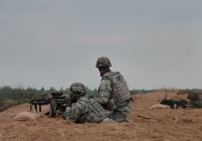 Lietuvos ir JAV kariai dalyvavo bendrose kovinio šaudymo pratybose - 4
