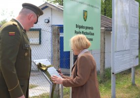 Kairių poligonui suteiktas brigados generolo Povilo Plechavičiaus vardas  - 4