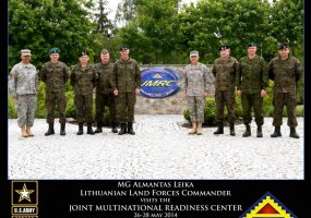 Sausumos pajėgų vadas gen. mjr. Almantas Leika stebėjo Vokietijoje vykstančias pratybas... - 5