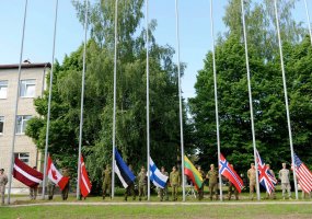 Latvijoje paskelbta pratybų „Kardo kirtis 2014” pradžia - 1