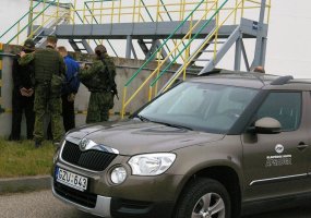 Kariai treniravosi užtikrinti valstybinės reikšmės objekto apsaugą - 4