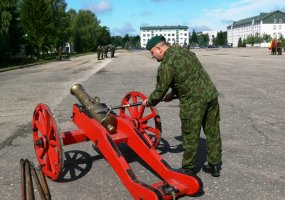 Generolo Romualdo Giedraičio artilerijos batalione pasikeitė vadai - 5