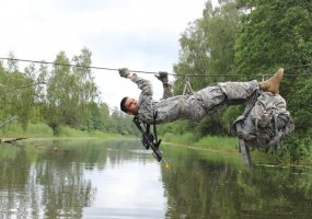 Dragūnai ir Jungtinių Amerikos Valstijų kariai bendrauja „taktine kalba“ - 1