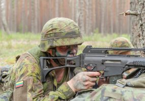 Karščiu alsuojančiose pratybose „Ulono ugnis 2014“  –  Sausumos pajėgų ir JAV kariai - 6