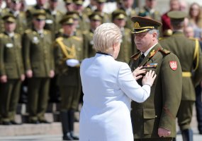 Major General Jonas Vytautas Žukas inaugurated as the new Chief of Defence in the Cathedral... - 4