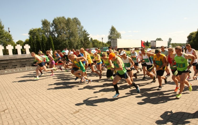 Tradiciniame Medininkų aukų pagerbimo bėgime – Sausumos pajėgų kariai