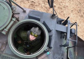 Kęstučio bataliono minosvaidininkai vykdė kovinio šaudymo pratybas iš 120 mm minosvaidžio... - 2