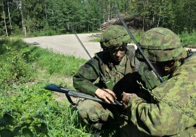 Kariai savanoriai Pėstininkų skyriaus vado - vyr. šaulio kurso metu demonstravo ryžtą ir stiprią... - 3