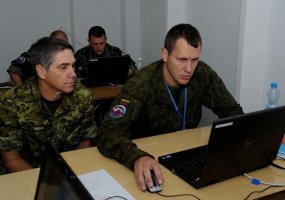 Lithuanian Land Force troops amidst intense training at Exercise Maple Arch 2014  - 4