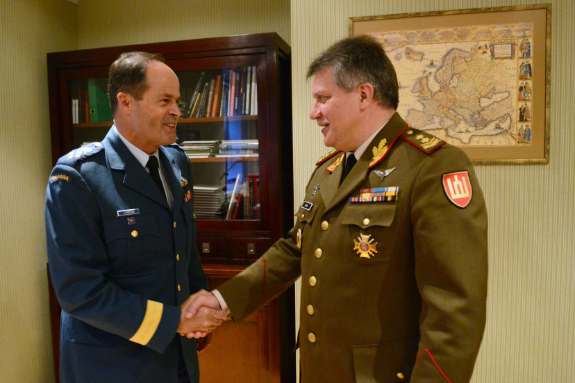 Chief of the Defence Staff of Canada met with Chief of Defence of Lithuania and Canadian military...