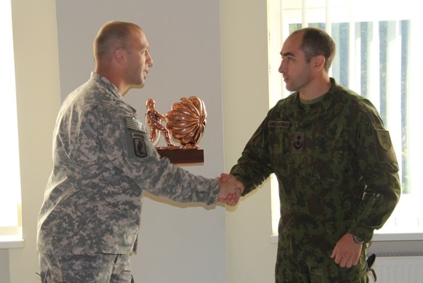 Lithuanian soldiers farewelled the third rotation of their colleagues from the United States 