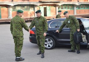 Kariuomenės vadas lankėsi Logistikos valdyboje - 1