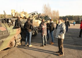 Gaižiūnų poligone organizuotas renginys karių savanorių darbdaviams - 1