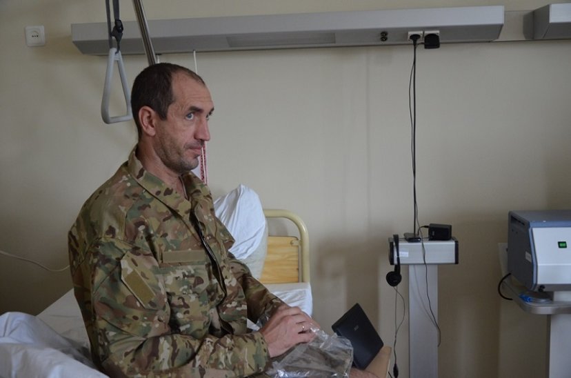 Atsargos majoras Albertas Daugirdas: „Lietuvoje besigydantys ukrainiečiai yra tikri savo šalies...