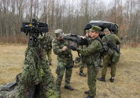 Pirmą kartą tarptautinės pratybose dalyvaujantys Čekijos oro gynybos kariai pėstininkus nuo oro... - 4
