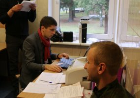 Husarai kariuomenės dienai ruošiasi gerais darbais  - 2