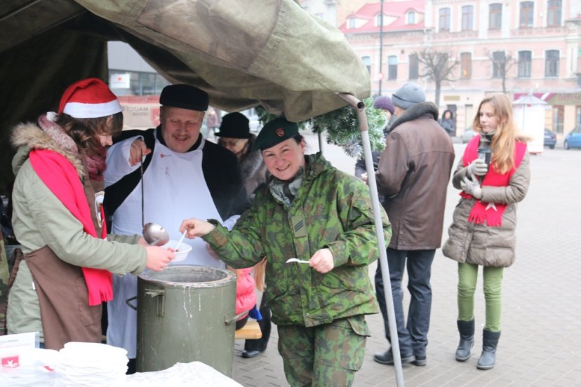 Husarai dalyvavo „Maltiečių sriubos“ akcijoje