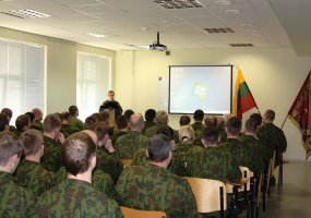 Sausumos pajėgų kariai pagerbė Laisvės gynėjus - 5