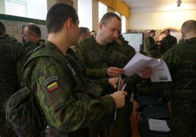 Ulonų batalione - kovinės grupės štabo ir padalinių valdymo grupių pratybos naudojant žemėlapį - 3