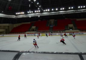 Karių ledo ritulio komanda varžybose iškovojo pergalę - 2