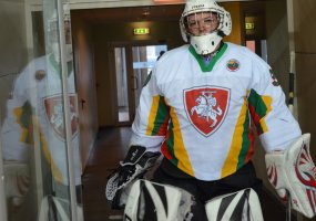 Karių ledo ritulio komanda varžybose iškovojo pergalę - 3