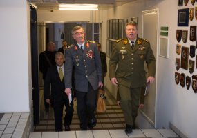 Vilniuje lankėsi NATO Jungtinės pajėgų vadavietės Brunsume vadas - 1