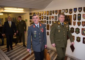 Vilniuje lankėsi NATO Jungtinės pajėgų vadavietės Brunsume vadas - 2
