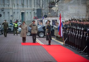 Nyderlandų Karalystės kariuomenės vadas: „Nyderlandai imsis visų būtinų priemonių sąjungininkų... - 2