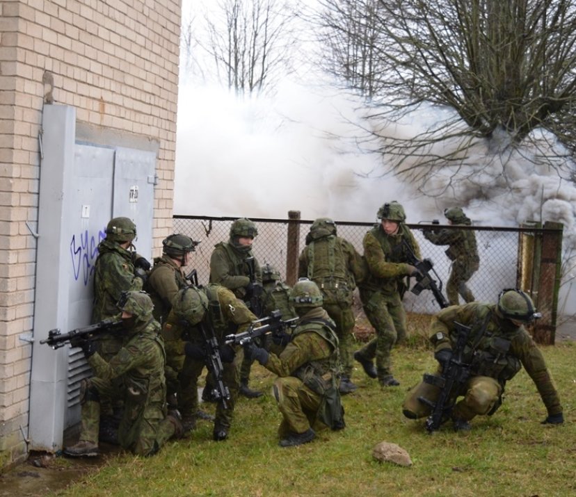 Vyko kariuomenės žvalgų pratybos Jurbarke