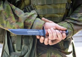 Ištvermingiausiems kariuomenės žvalgams įteikti antsiuvai „Patrulis“  - 2