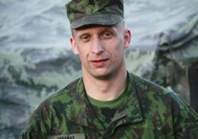 Karaliaus Mindaugo husarų batalione tarnaujantis skyriaus vadas ragina šauktinius nusiteikti... - 2