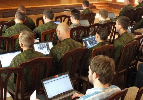 Nekinetinių operacijų kuopa pradeda paskaitų ciklą apie informacinę aplinką  - 2
