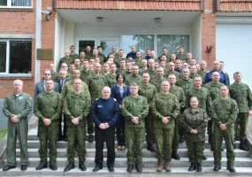Kariuomenės vadas pajėgų ir dalinių vadams pristatė Lietuvos kariuomenės ateinančio dešimtmečio... - 1