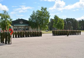 Lietuvai prisiekė 31-osios Bazinio kario savanorio įgūdžių kurso laidos kariai - 1
