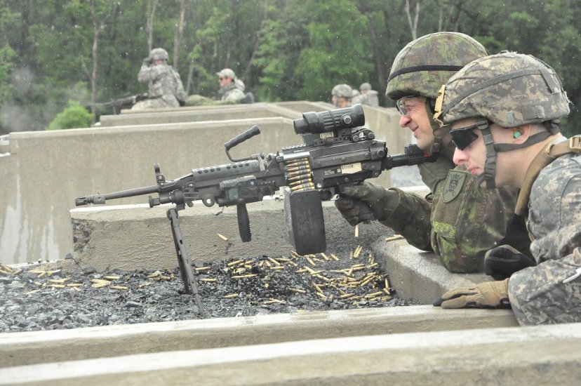 Jungtinėse Amerikos Valstijose bendrose pratybose treniruojasi lietuvių ir amerikiečių kariai