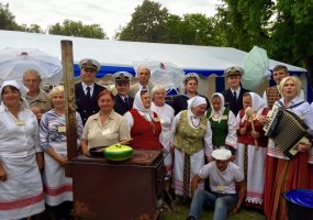 Laivo „Aukštaitis“ įgulos atstovai lankėsi Biržų miesto šventėje - 2