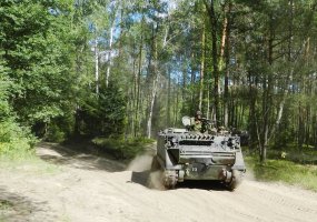Šarvuočio M 113 vado kursus baigę kariai gebės tinkamai vadovauti - 4