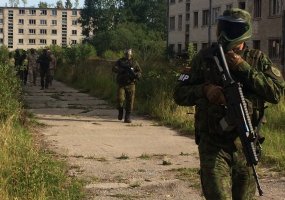 Karo policininkai Latvijoje tobulino asmenų apsaugos įgūdžius - 1
